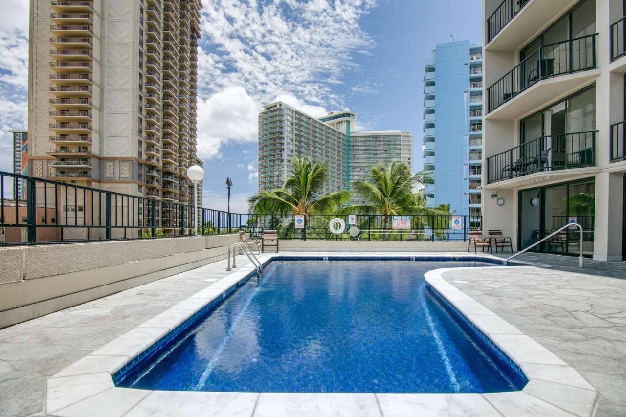 Renovated With City View At Aqua Palms Waikiki ホノルル エクステリア 写真