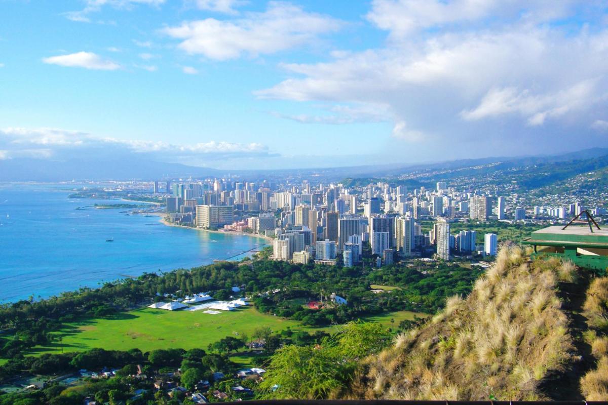 Renovated With City View At Aqua Palms Waikiki ホノルル エクステリア 写真